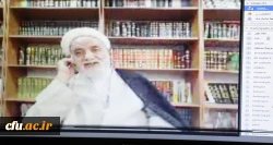 معلم، نجات دهنده انسان است.
 2