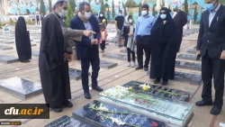ادای احترام دکتر طاهری نیا به مقام شامخ شهید سلیمانی و دیگر شهدای کرمان
 3