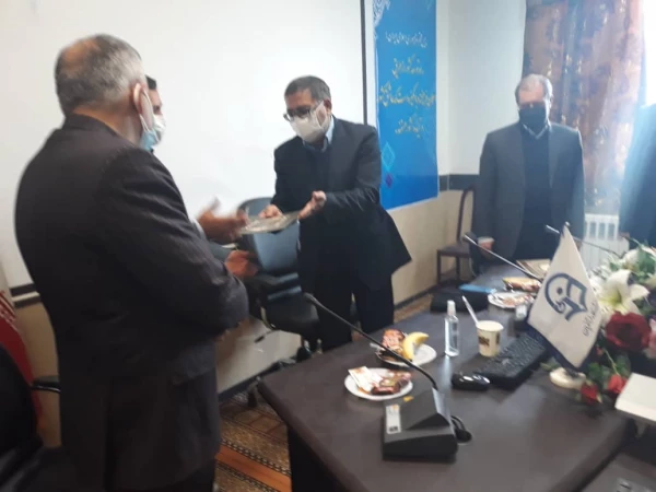 با حضور دکتر انصاری راد معاون دانشجویی دانشگاه فرهنگیان کشور ،مراسم تکریم و معارفه سرپرست مدیریت امور پردیس های دانشگاه فرهنگیان استان خراسان شمالی برگزار شد.
 4