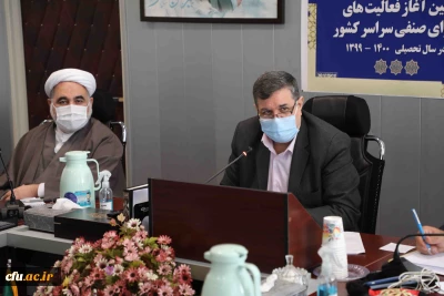 حجت الاسلام و المسلمین علی عسکری:


بالاترین عبادت در پیشگاه الهی، خدمت به همنوع است
