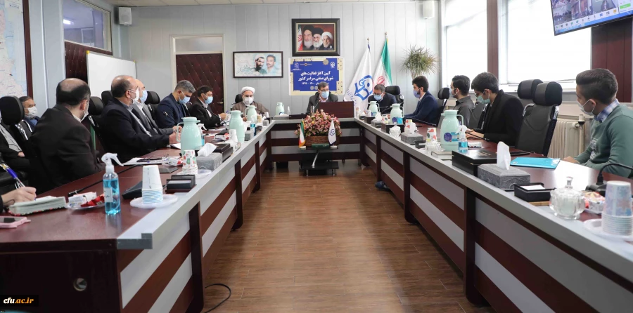 
بالاترین عبادت در پیشگاه الهی، خدمت به همنوع است
 2