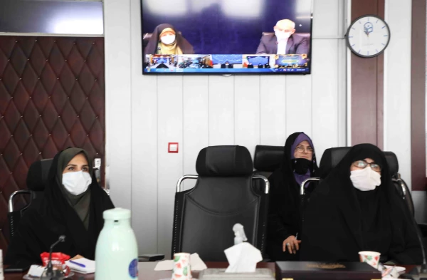 دانشگاه فرهنگیان گلوگاه خروج زنان و مادران آینده ساز کشور است / اهتمام مسئولان به تربیت اقتصادی و آموزش مهارت های هنری دانشجو معلمان دختر ضروری است. 10