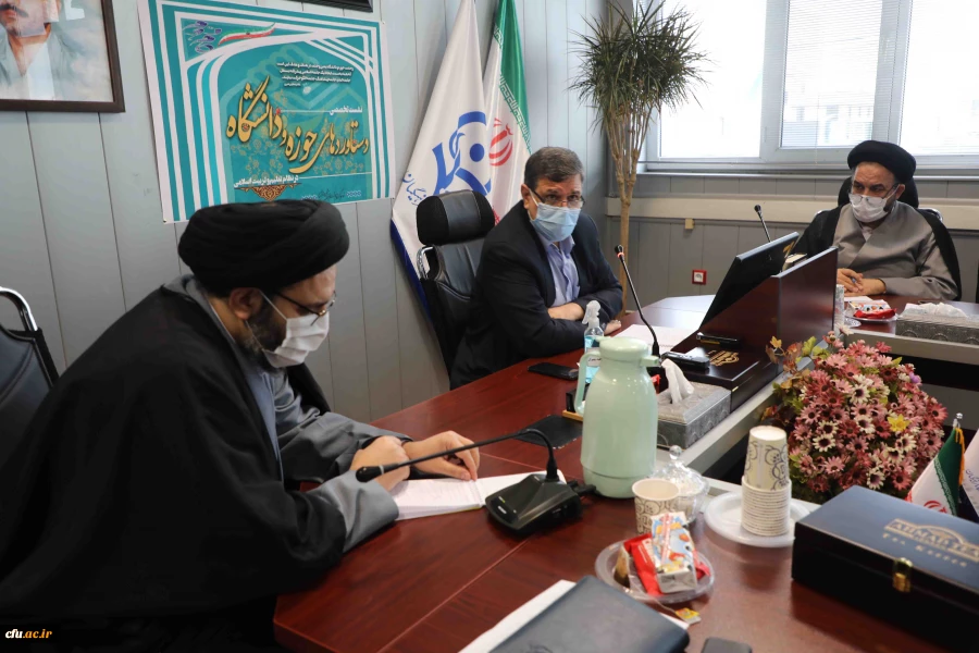 وحدت حوزه و دانشگاه ضامن پیشرفت و تعالی جامعه است 18