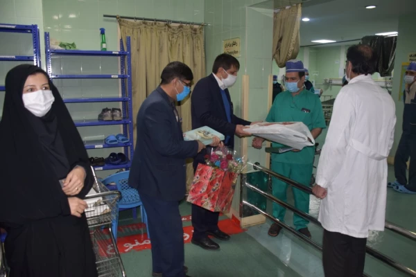 تقدیر رییس دانشگاه فرهنگیان استان چهارمحال و بختیای از پرستاران و کادر درمان 6