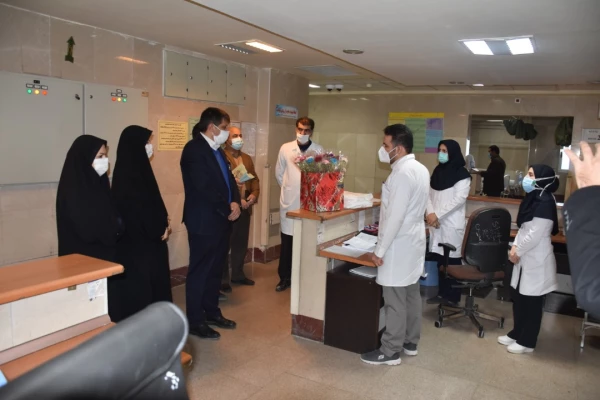تقدیر رییس دانشگاه فرهنگیان استان چهارمحال و بختیای از پرستاران و کادر درمان 7
