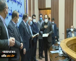 در مراسم تجلیل از پژوهشگران برتر استان فارس مدیر امور پردیس های دانشگاه فرهنگیان فارس و یکی از اساتید این دانشگاه   پژوهشگران برتر استان شدند 2