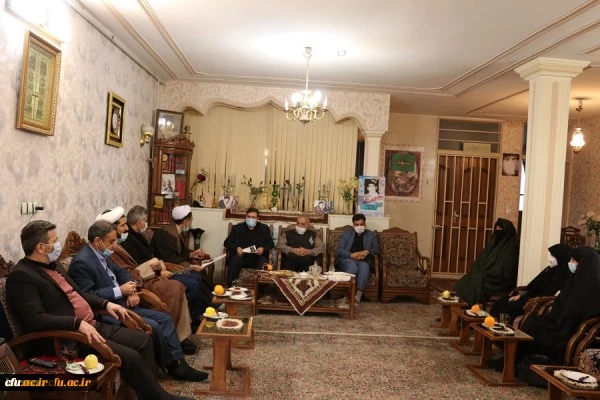 دیدار رئیس دانشگاه فرهنگیان کشور با خانواده شهید محسن برهانی 4