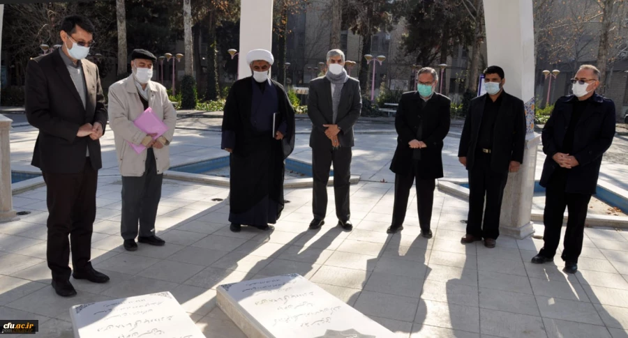 آیین عطرافشانی، غبارروبی و ادای احترام به شهدای گمنام مدفون در پردیس شهید بهشتی مشهد 2