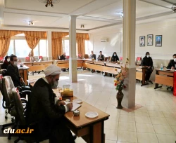 برگزاری نشست هم اندیشی اساتید با حضور مدیر کل آموزش و پرورش استان 2