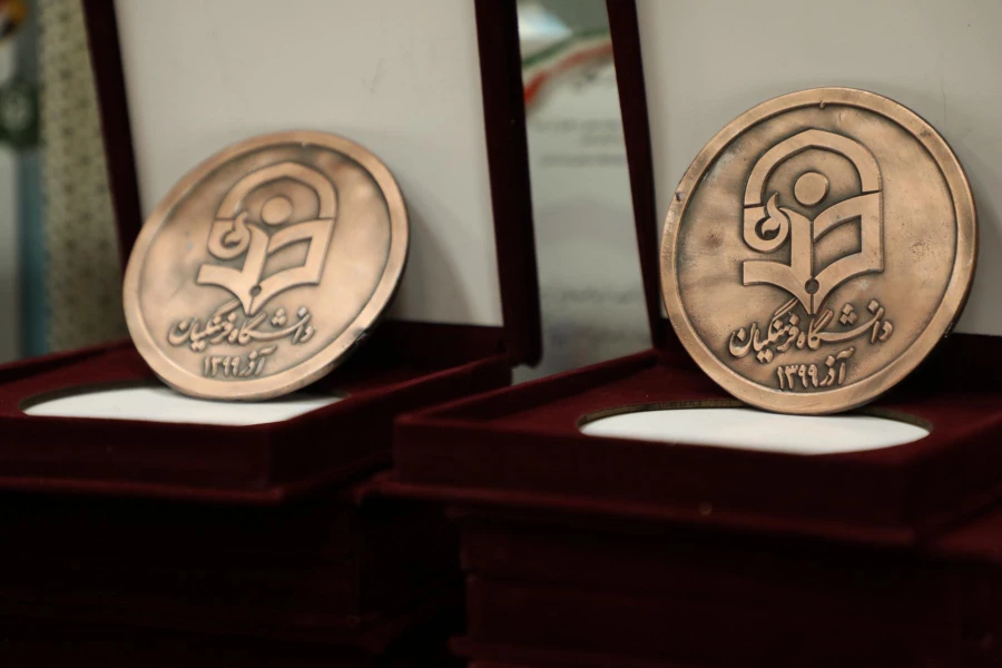 اعلام برگزیدگان کشوری پنجمین جشنواره علمی - پژوهشی دانشجو معلمان (پویش) و برگزیدگان بیست و یکمین نمایشگاه ملی دستاوردهای پژوهشی، فنآوری و فن بازار 4