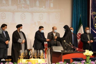 برگزیدگان جشنواره رسش قلم و سوگواره اربعین حسینی (ع) دانشگاه فرهنگیان معرفی شدند