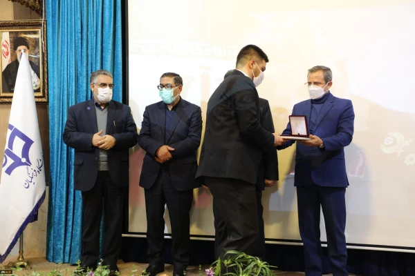 اعلام برگزیدگان کشوری پنجمین جشنواره علمی - پژوهشی دانشجو معلمان (پویش) و برگزیدگان بیست و یکمین نمایشگاه ملی دستاوردهای پژوهشی، فنآوری و فن بازار
 6