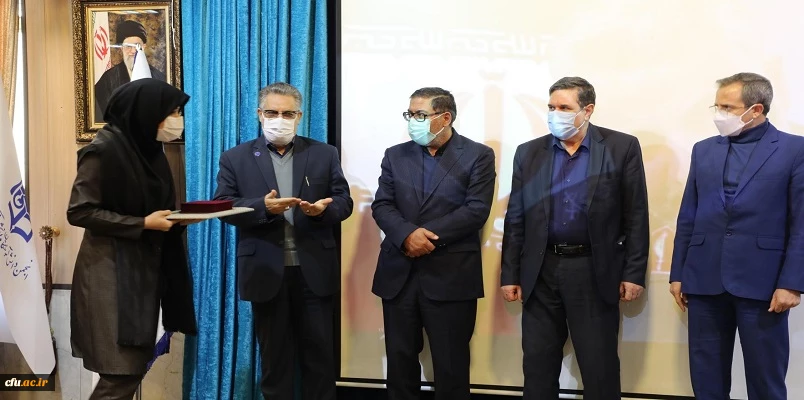 اعلام برگزیدگان کشوری پنجمین جشنواره علمی - پژوهشی دانشجو معلمان (پویش) و برگزیدگان بیست و یکمین نمایشگاه ملی دستاوردهای پژوهشی، فنآوری و فن بازار
 8