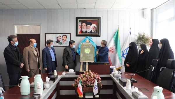 رونمایی از پوستر همایش گام دوم انقلاب 2