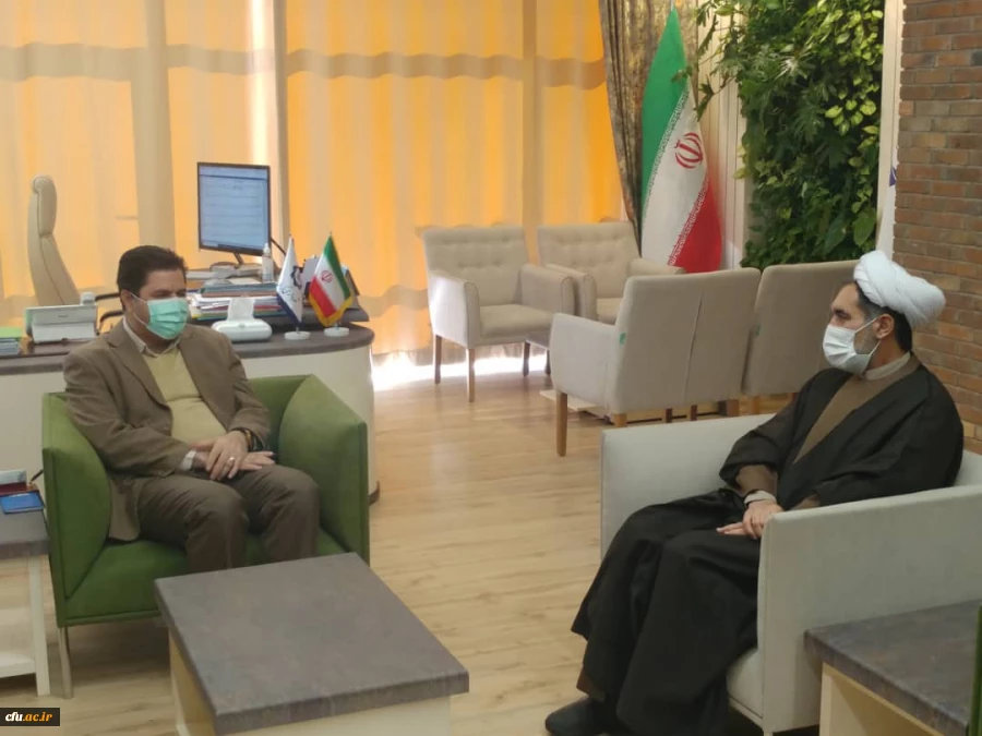 در دیداررئیس دانشگاه فرهنگیان استان با شهردار کرمان
شهردار کرمان از تهیه نخستین برنامه پنج ساله شهرداری کرمان با همکاری جامعه دانشگاهی خبر داد 2