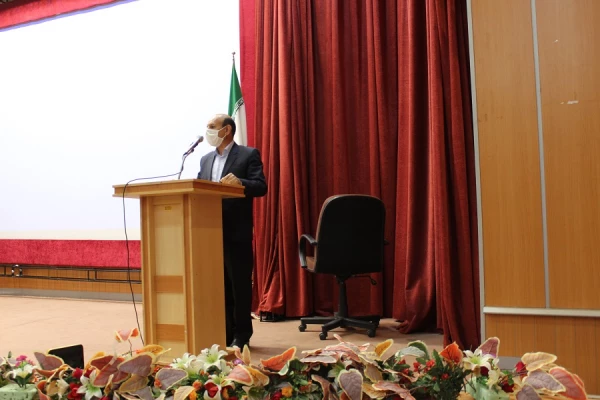 آیین استقبال ازنو دانشجو معلمان دانشگاه فرهنگیان لرستان برگزار شد 3