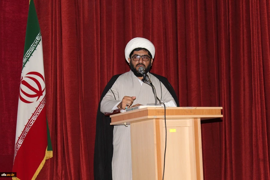 آیین استقبال ازنو دانشجو معلمان دانشگاه فرهنگیان لرستان برگزار شد 4