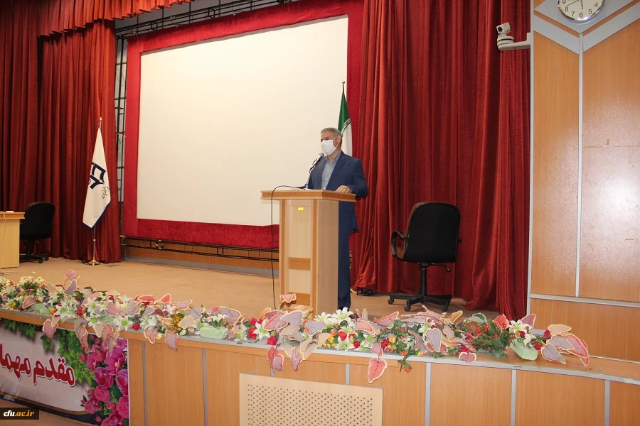 آیین استقبال ازنو دانشجو معلمان دانشگاه فرهنگیان لرستان برگزار شد 5