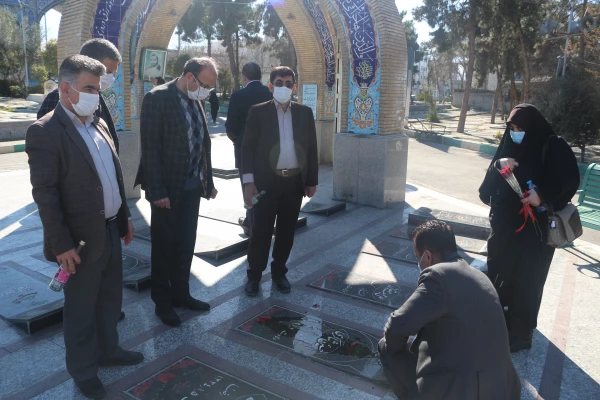 مراسم تجدید میثاق با شهداء و عطرافشانی و غبارروبی گلزار شهدا شهرستان گرگان
 2