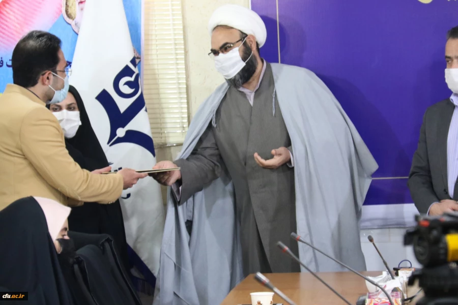 آیین استقبال از دانشجومعلمان جدید الورود
 7