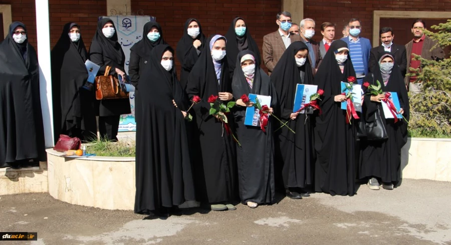 برگزاری آیین تجلیل از برگزیدگان برتر حوزه امور دانشجویی دانشگاه فرهنگیان استان خراسان رضوی 3