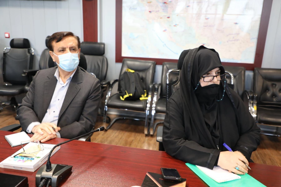 جلسه انجمن مدیریت آموزش 4