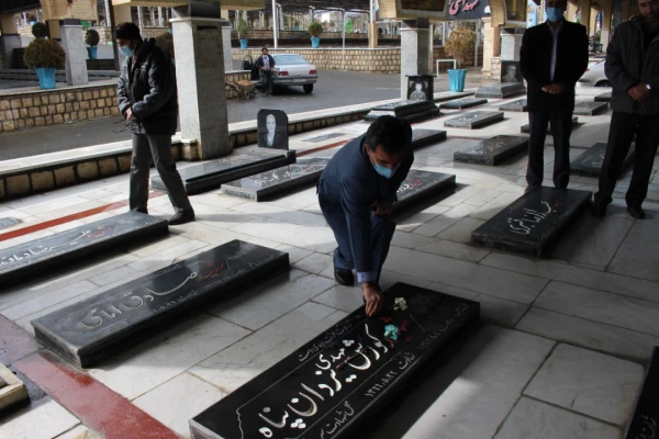 ملت ایران به این شهادتها افتخار می کند و می داند دین، عزت و امنیت امروز ثمره خونهای پاک شهدا است. 4