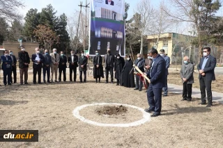 معاون دانشجویی دانشگاه فرهنگیان در آیین آغاز عملیات اجرایی پژوهش سرا و موزه دانشگاه فرهنگیان خراسان رضوی:

دانشگاه فرهنگیان خراسان رضوی، یک الگو و نماد از نظر کارکردها و برنامه ها در سطح کشور است
