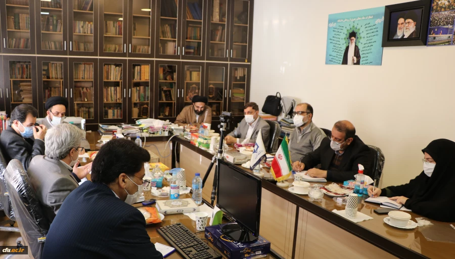 جلسه مشترک هم اندیشی مسئولین دفترنمایندگی مقام معظم رهبری و مدیران حوزه فرهنگی واجتماعی دانشگاه برگزار شد 2