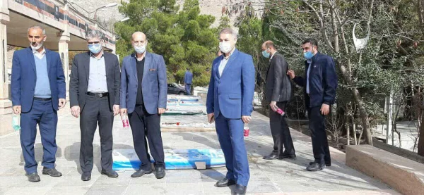 در آستانه چهل و دومین سالگرد پیروزی انقلاب اسلامی ، آئین غبار روبی و عطر افشانی مزار شهدا برگزارشد 11