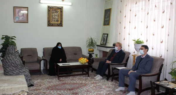 شهدا الگو و سرمشق ما در زندگی هستند 3