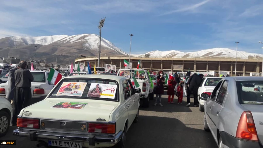 حضور پرشور دانشگاه فرهنگیان کردستان در راهپیمایی خودرویی یوا... ۲۲ بهمن 1399
 8