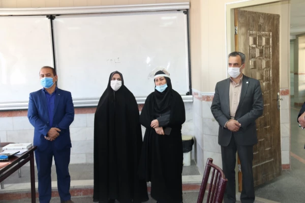 بازدید نماینده وزارت آموزش و پرورش از فرآیند مصاحبه پذیرفته شدگان آزمون استخدامی سال 1399 در پردیس های دانشگاه فرهنگیان یزد
 3