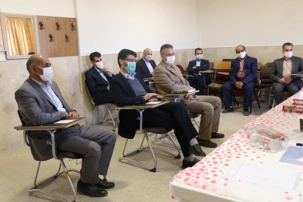 بازدید نماینده وزارت آموزش و پرورش از فرآیند مصاحبه پذیرفته شدگان آزمون استخدامی سال 1399 در پردیس های دانشگاه فرهنگیان یزد
 8