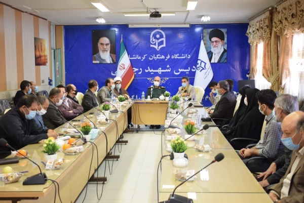 برگزاری نشست جبهه مقاومت وتبیین مکتب شهید سلیمانی دردانشگاه فرهنگیان کرمانشاه با حضور سردار عظیمی 3