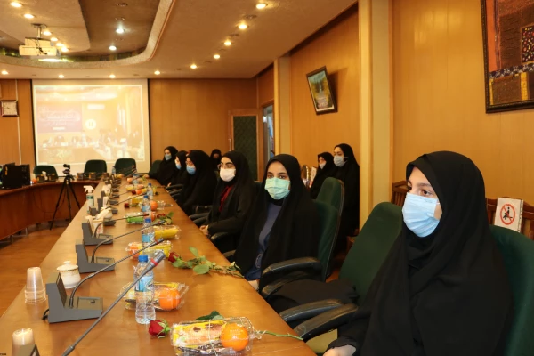 مراسم آیین استقبال از نودانشجو معلمان ورودی بهمن ماه پردیس فاطمه الزهرا(س) تبریز 4