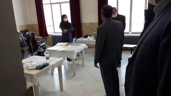 بازدید دکتر محمدی مدیر امورپردیس های استان کرمانشاه از روند مصاحبه پذیرفته شدگان آزمون استخدام پیمانی  5