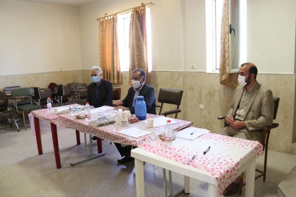 بازدید مدیر کل آموزش و پرورش استان یزد از روند مصاحبه پذیرفته شدگان آزمون استخدامی سال 99
 4