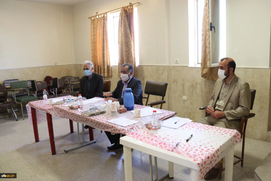 بازدید مدیر کل آموزش و پرورش استان یزد از روند مصاحبه پذیرفته شدگان آزمون استخدامی سال 99
 4