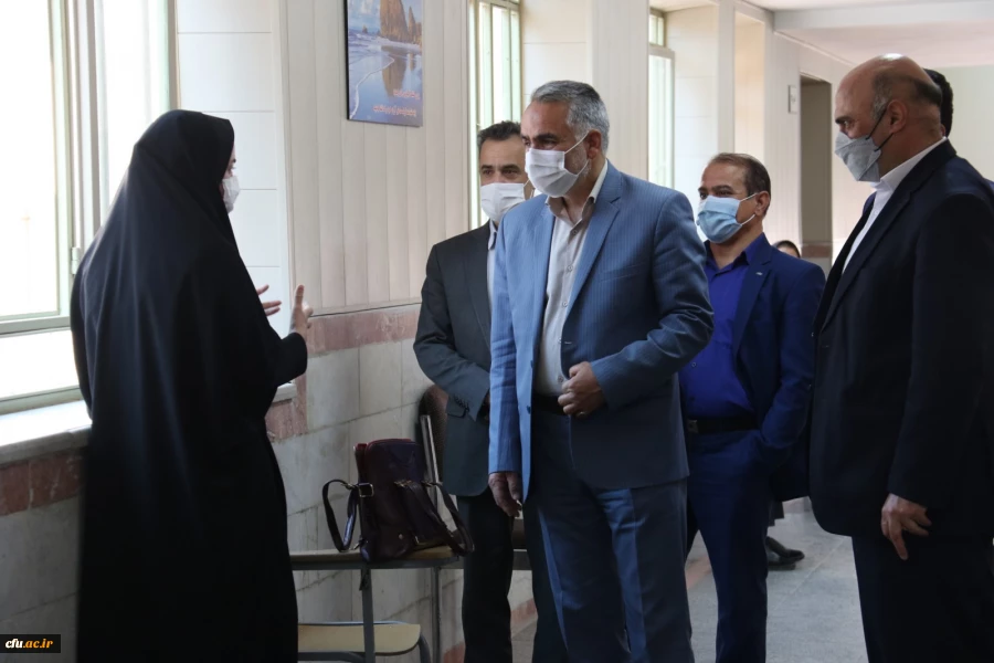 بازدید مدیر کل آموزش و پرورش استان یزد از روند مصاحبه پذیرفته شدگان آزمون استخدامی سال 99
 5