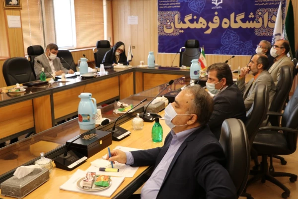 جلسه هم اندیشی جهت تحقق سند تحول در دانشگاه فرهنگیان
 3