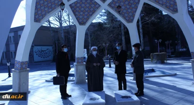 ادای احترام مشاور و نماینده وزیر آموزش و پرورش در امور دانشگاه فرهنگیان به شهدای گمنام پردیس شهید بهشتی دانشگاه فرهنگیان خراسان رضوی