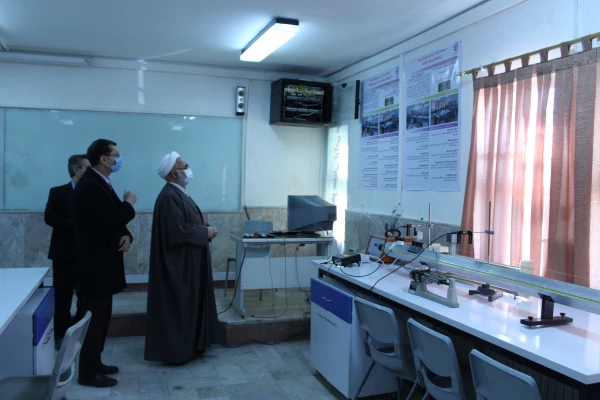 ادای احترام مشاور و نماینده وزیر آموزش و پرورش در امور دانشگاه فرهنگیان به شهدای گمنام پردیس شهید بهشتی دانشگاه فرهنگیان خراسان رضوی 5