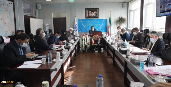  آگاهی و اشراف کامل به قوانین و پاسخگو بودن از وظایف مدیران و کارکنان دانشگاه است 2