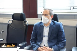  آگاهی و اشراف کامل به قوانین و پاسخگو بودن از وظایف مدیران و کارکنان دانشگاه است 6