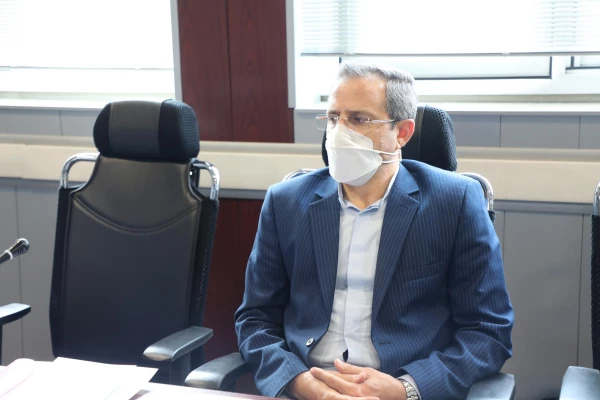  آگاهی و اشراف کامل به قوانین و پاسخگو بودن از وظایف مدیران و کارکنان دانشگاه است 6