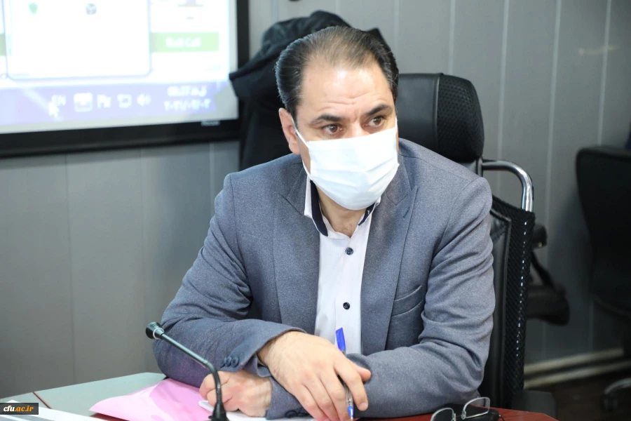  آگاهی و اشراف کامل به قوانین و پاسخگو بودن از وظایف مدیران و کارکنان دانشگاه است 12