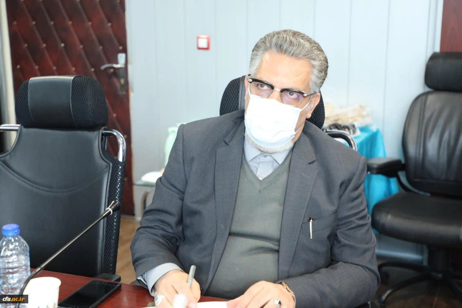  آگاهی و اشراف کامل به قوانین و پاسخگو بودن از وظایف مدیران و کارکنان دانشگاه است 13