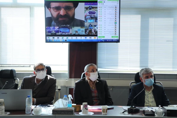 وزارت آموزش و پرورش باید بخش ویژه ای از مسئولیت های خود را به دانشگاه فرهنگیان واگذار کند تا دانشگاه بتواند در این زمینه گام های مطلوبی بردارد 3