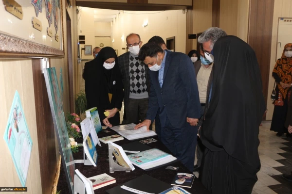 نشست تخصصی توسعه فرهنگی با محوریت تربیت معلم وگام دوم انقلاب
 7